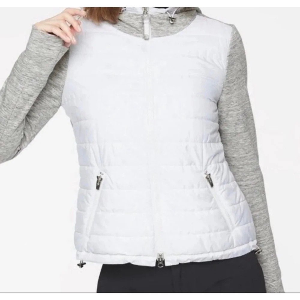 Athleta Primaloft Cozier Hoodie Eco insulated white and Gray size Small